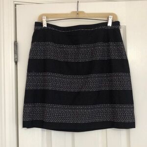 Ann Taylor LOFT Black and White‎ Pencil Mini Skirt Size 8 Lined Classic Career